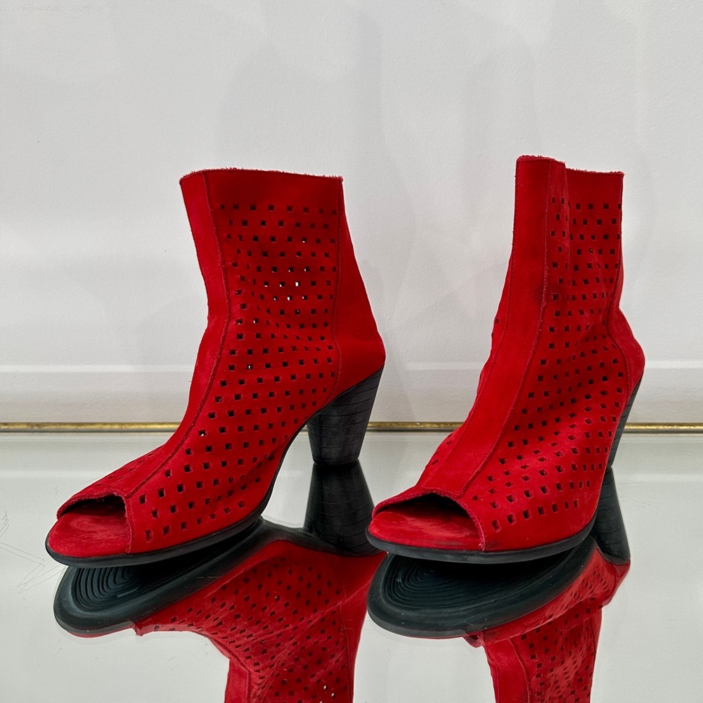 Vintage | Arche | Red Heeled Booties | 40